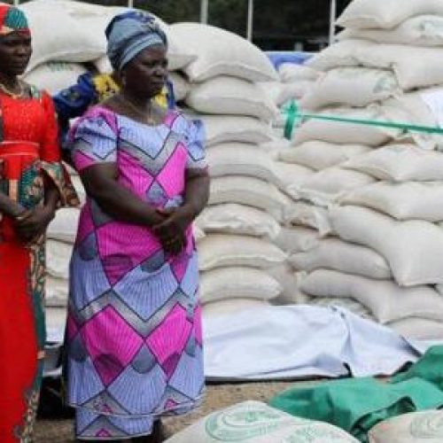 Indigent-Women-at-Govt-Food-Distribution-Center-705x300